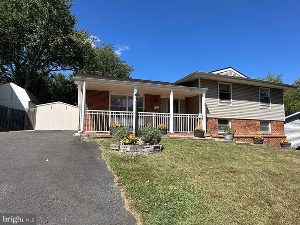 1307 E Holly Ave, Sterling, VA 20164