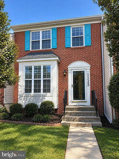 11125 Little Fox Ln