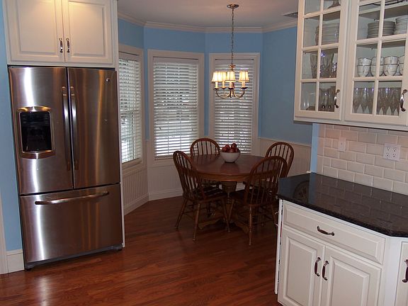 2nd image of 856 Kessler Pl