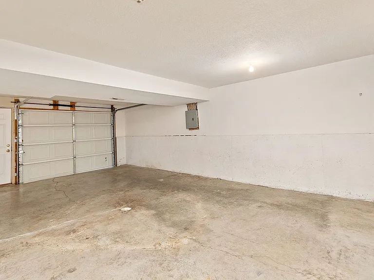 Windsor Townhomes Community — Photo 38