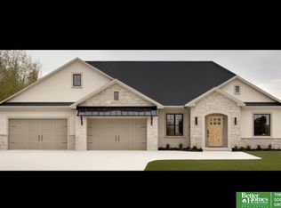 19054 Camelback Avenue Cir, Omaha, NE 68136