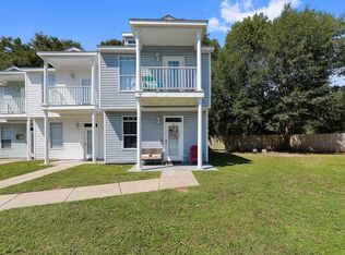1281 Century Oaks Dr, Gulfport, MS 39507