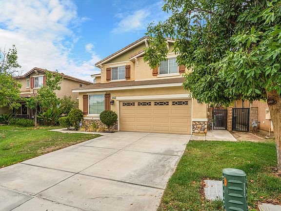 2nd image of 38482 Encanto Ave