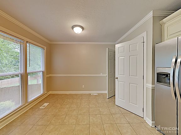 5th image of 3912 Melshire Ln