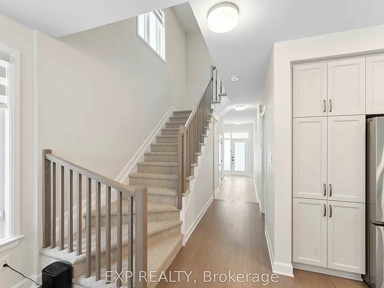 934 Clarkia St — Photo 32