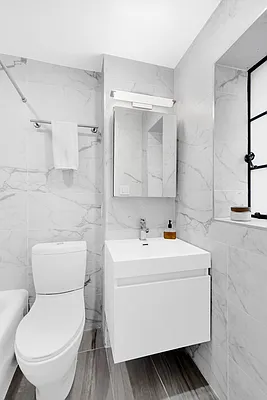 Rented by Cooper & Cooper Real Estate | media 13