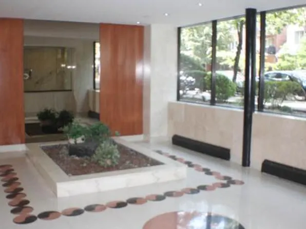 1577 East 17th Street image 8 of 9