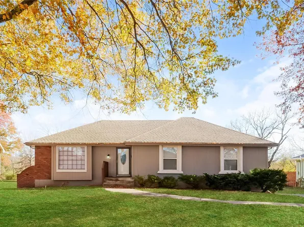 12605 Sycamore Ave, Grandview, MO 64030