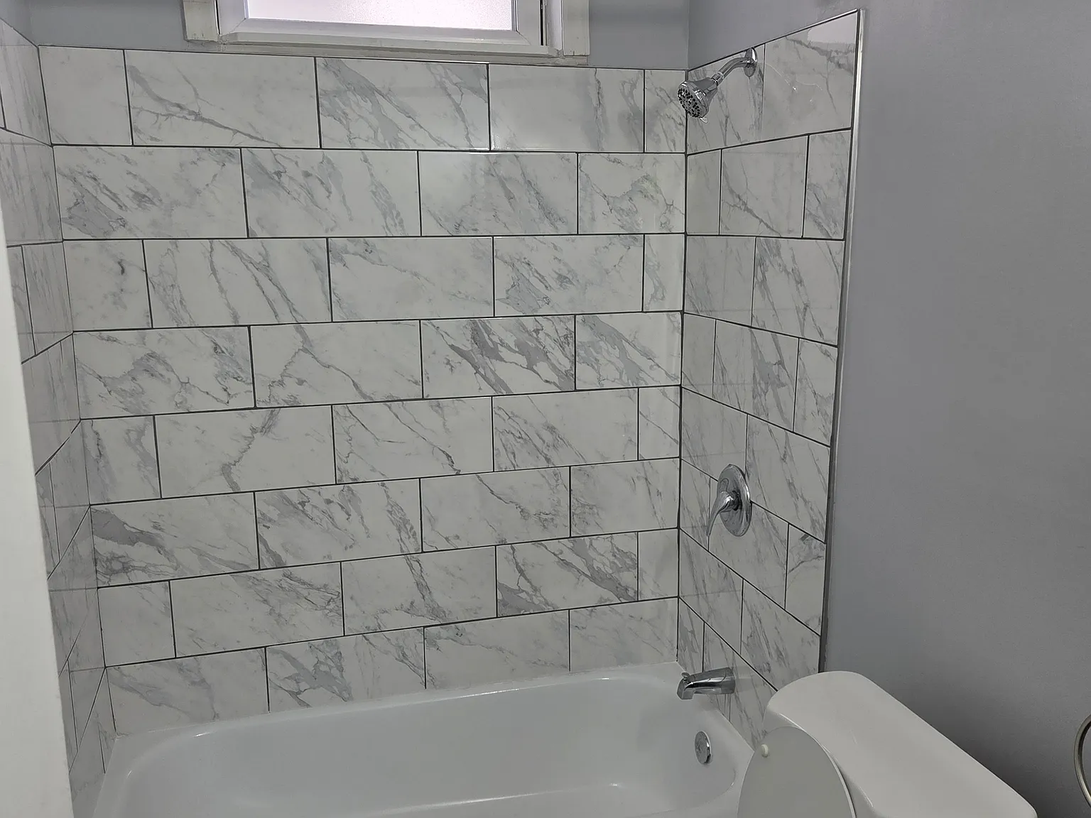 3 bed, 1000 sqft, $2,300 — Photo 4