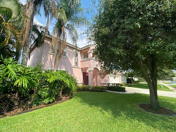 2nd image of 5819 La Gorce Circle