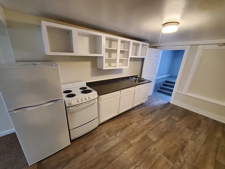 127 Dove Street — Photo 5