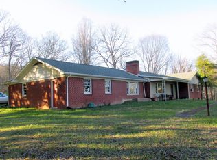 816 Enfield Rd, Lexington, VA 24450