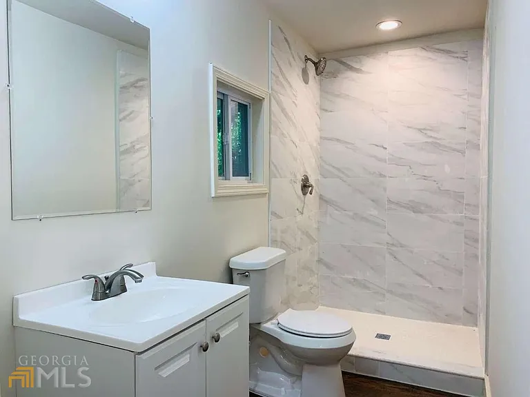 364 Brooks Ave SW — Photo 18