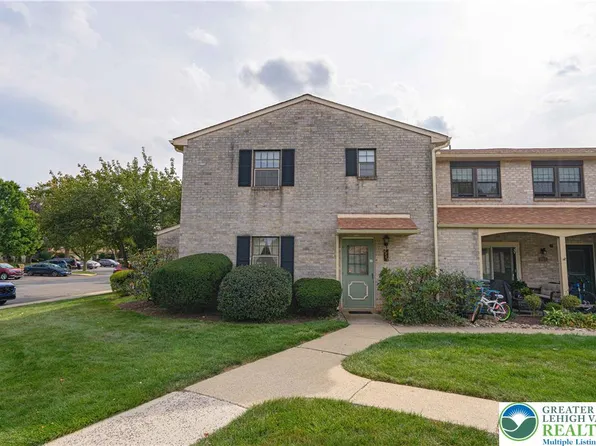 2800 Springhaven Pl, Macungie, PA 18062