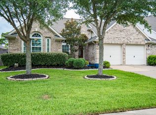2704 Chinaberry Park Ln, League City, TX 77573