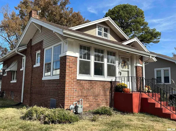 2032 Elm St, Murphysboro, IL 62966