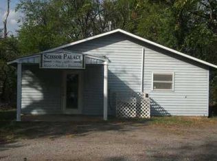 202 W 1st St, Chandler, OK 74834