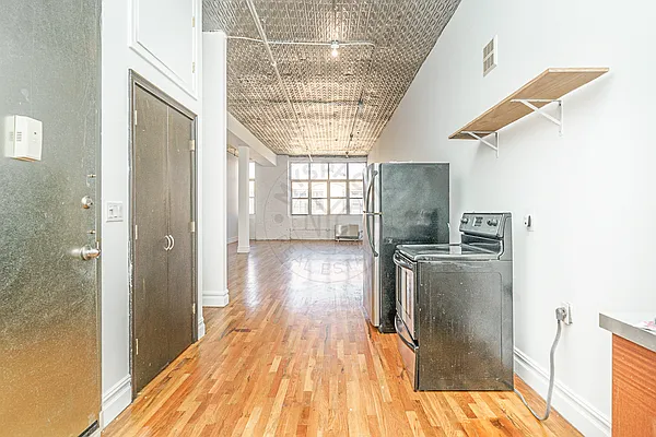 Rented by MySpaceNYC | media 2