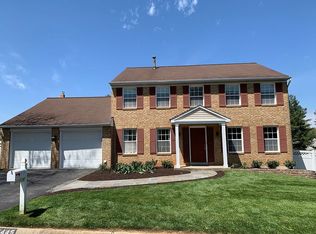 7445 Mahaska Dr, Derwood, MD 20855