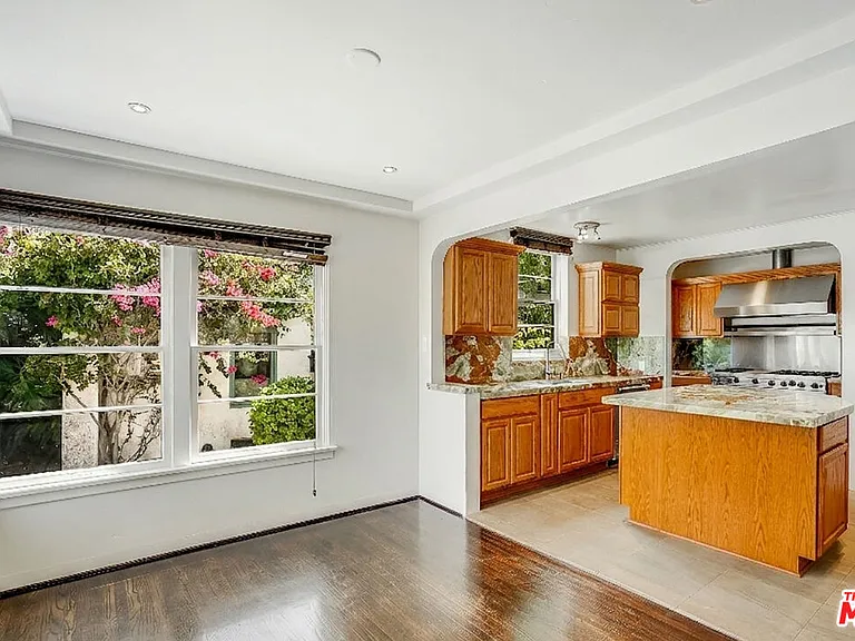 2128 Ashland Ave — Photo 5