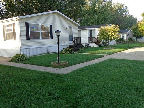 2nd image of 39125 Montana Dr