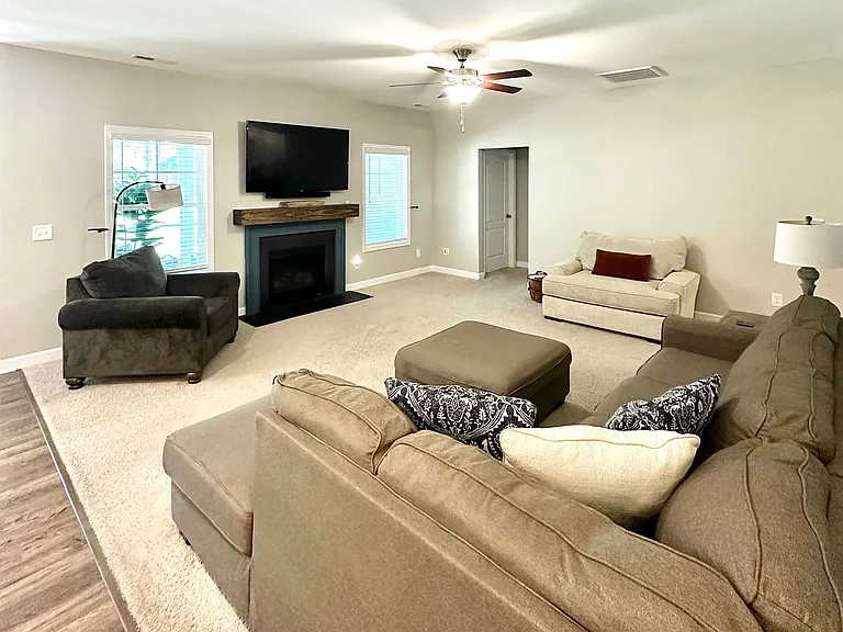 6230 Esau St — Photo 5
