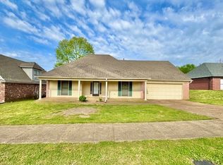 2005 E Chimneyrock Blvd, Cordova, TN 38016