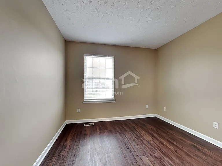 1195 Trish Ct — Photo 15