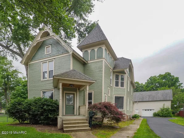 211 S Hillsdale St, Homer, MI 49245