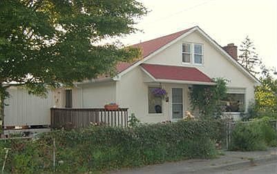 2nd image of 1129 Olympic Ave