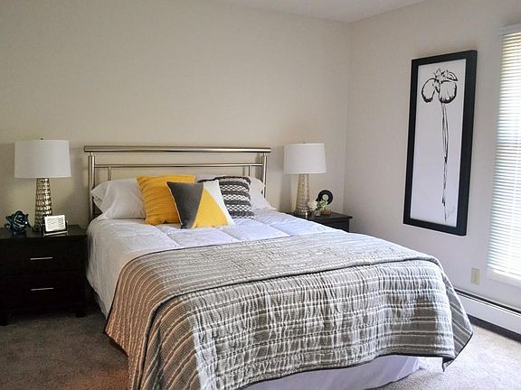 Large bedrooms with walk-in closets!