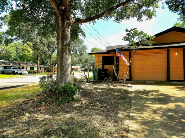 1546 Ramada Dr, Houston, TX 77062