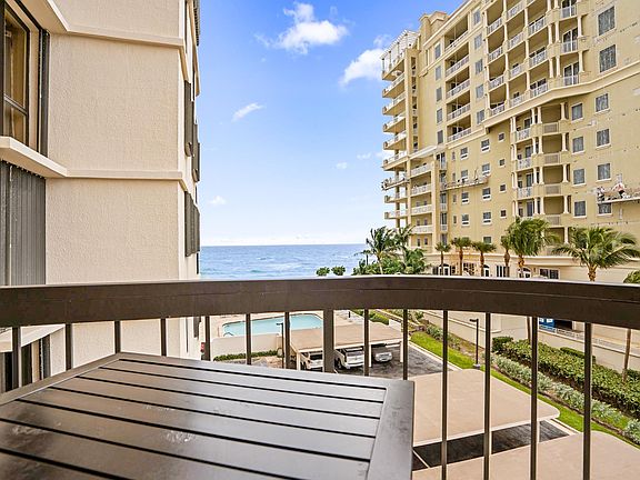 3rd image of 5380 N Ocean Dr APT 4A