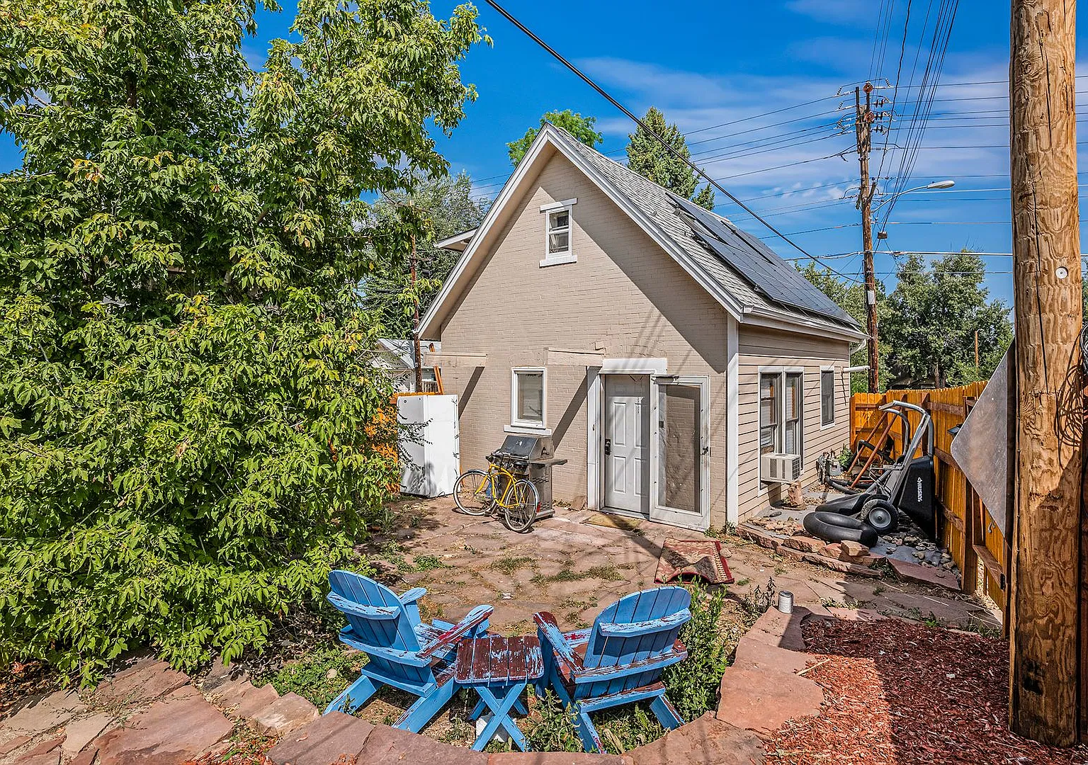 Charming 2 Bed / 1 Bath on the Hill! Remodeled Kitchen + Backyard + Storage Shed! — Photo 1