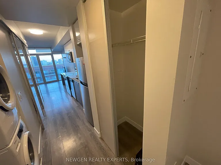 250 Albert St #720 — Photo 11