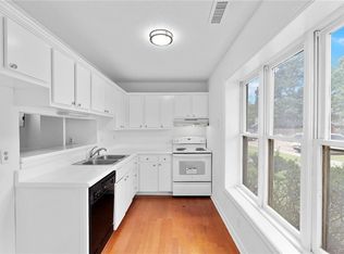 401 Hickorywood Cir, Richmond, VA 23223