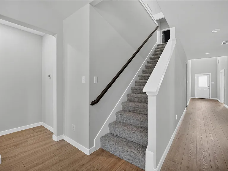 713 Summerberry Dr — Photo 21