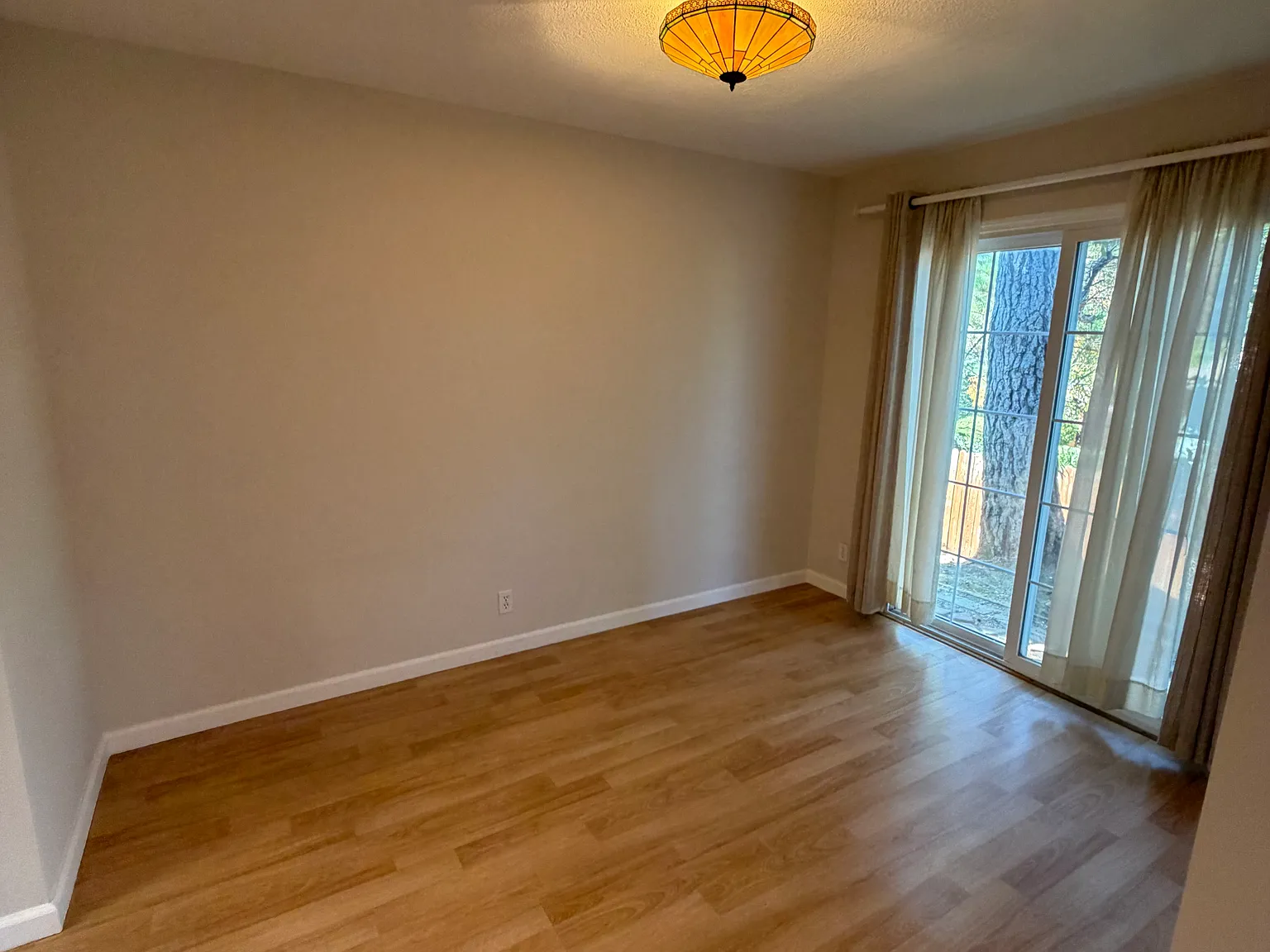 3 bed, 2.5 bath, 1580 sqft, $3,795 — Photo 4