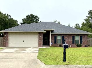 8803 Bluebell St, Milton, FL 32583