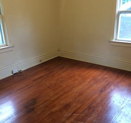 3rd image of 3730 Pine Grove Ave