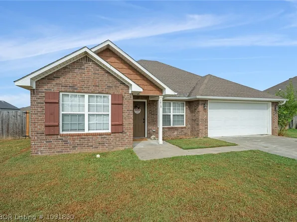 1619 Riley Cir, Alma, AR 72921