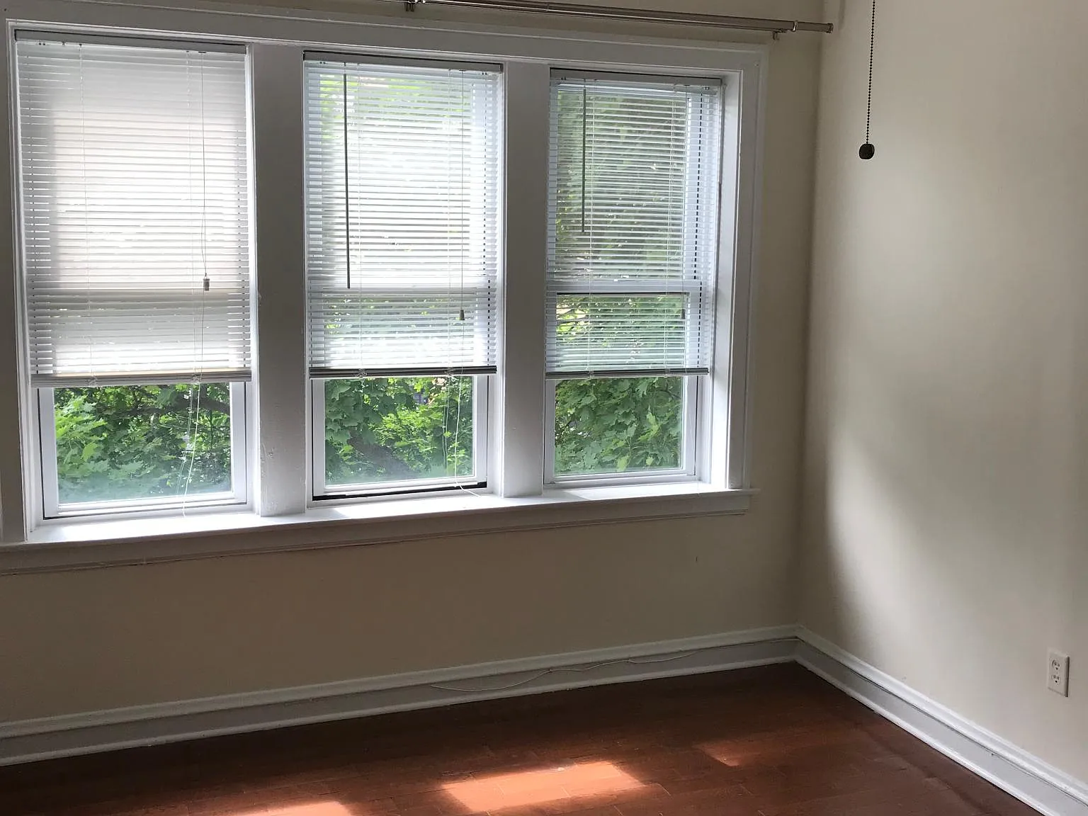 2 bed, 1000 sqft, $2,200 — Photo 4