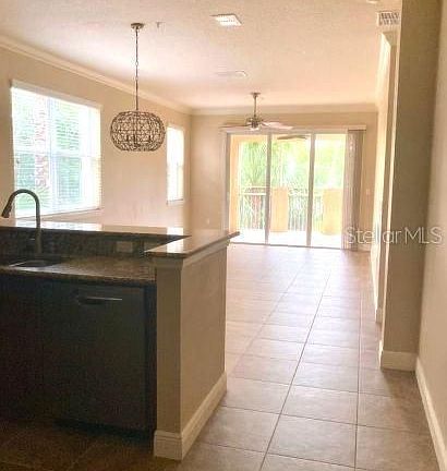 4th image of 35 Riverview Bnd S Unit 1821