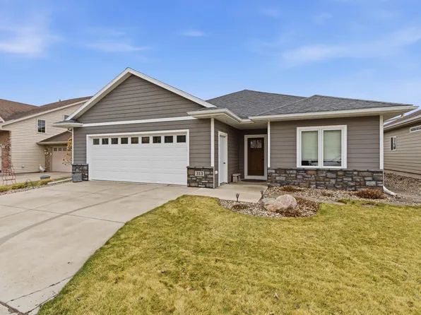 313 S Spring Pl, Brandon, SD 57005