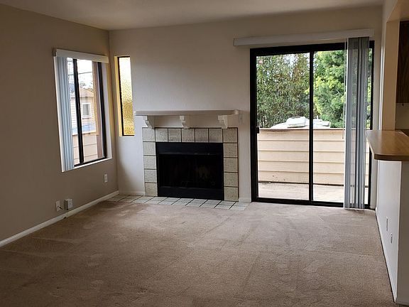 4th image of 1959 Oliver Ave #3