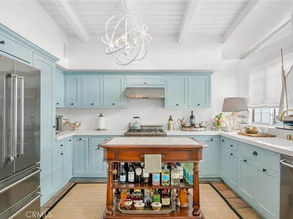 11 Saratoga, Newport Beach, CA 92660