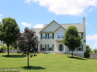 89 Orleans Dr, Shepherdstown, WV 25443