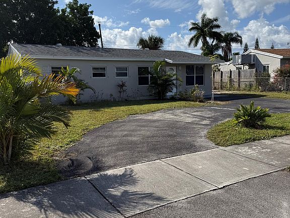 2nd image of 530 NE 59th Ct