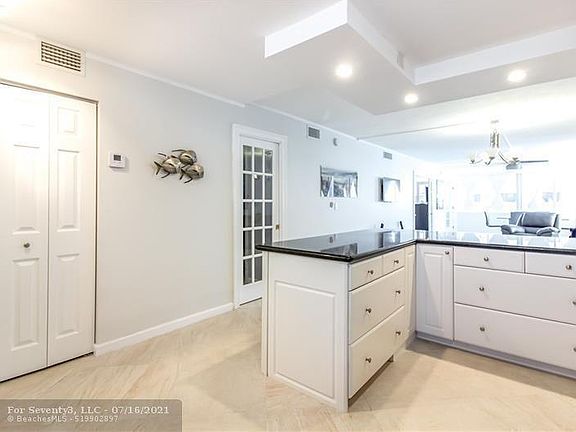 5th image of 3100 NE 49th St APT 1010