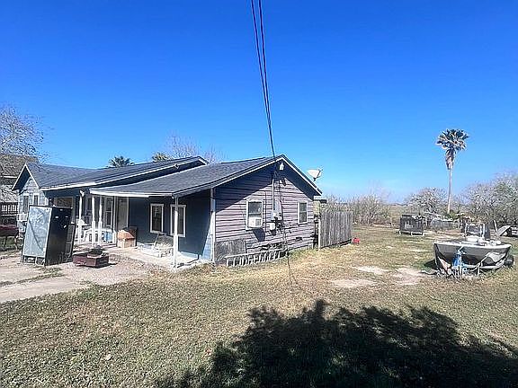 2nd image of 4646 Sharpsburg Rd